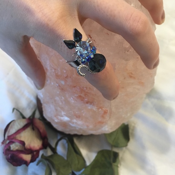 🥀 Blue Rhinestone Kitty Cat Ring - Picture 4 of 4